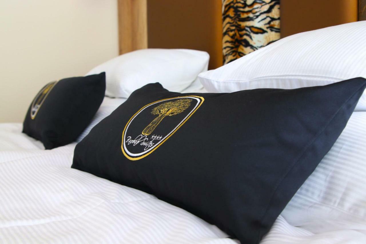 Baobab Suites Siófok Esterno foto
