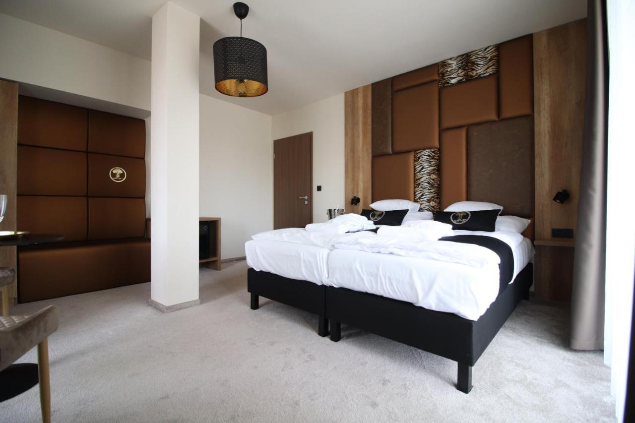Baobab Suites Siófok Esterno foto